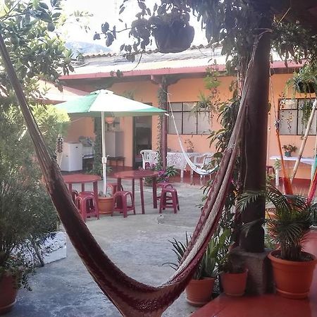 Hostal Morenos Antigua Luaran gambar
