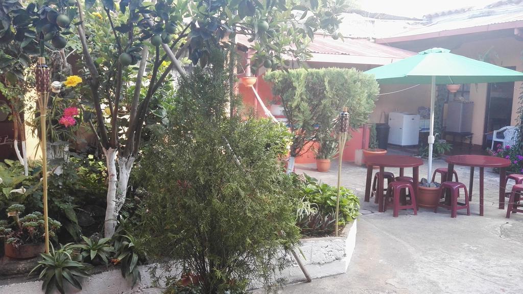 Hostal Morenos Antigua Luaran gambar
