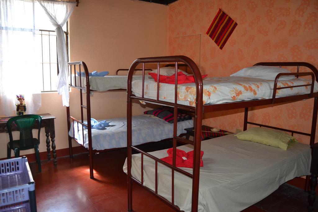 Hostal Morenos Antigua Luaran gambar