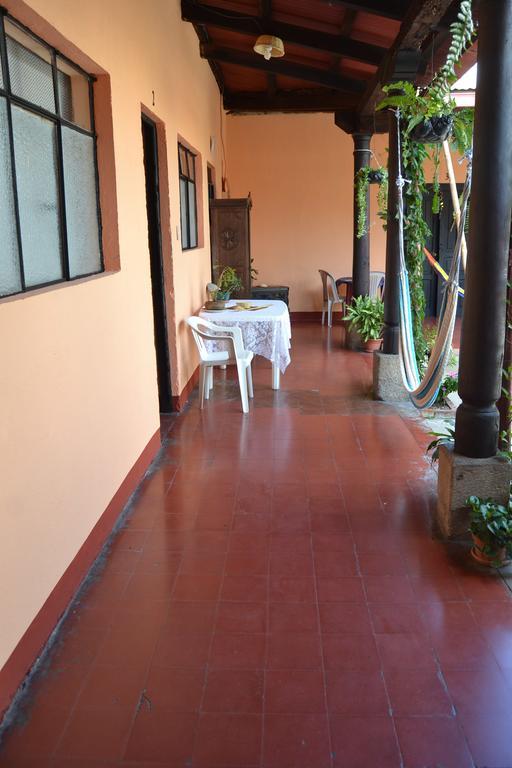 Hostal Morenos Antigua Luaran gambar